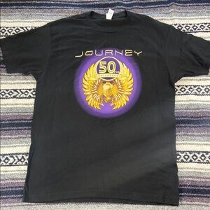 NWOT Black Graphic T-Shirt 50th Anniversary Large Journey shirt tee